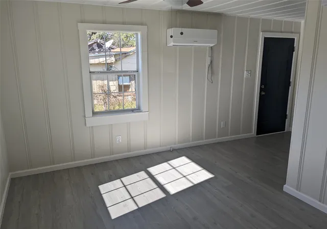 Photo 3 of Single family home for sale at 4916 Roadrunner Rd, Fort Worth, TX 76135 | MLS# 21385295 | Listing updated on 2026-09-14