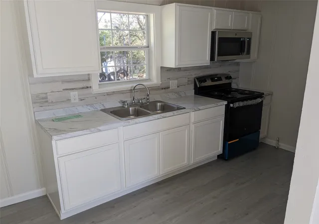 Photo 3 of Single family home for sale at 4916 Roadrunner Rd, Fort Worth, TX 76135 | MLS# 21385295 | Listing updated on 2026-09-14
