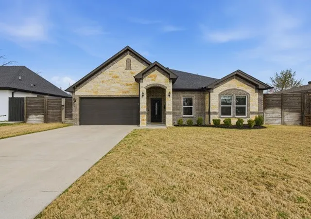 Photo 2 of Single family home for sale at 3247 Darvany Dr, Dallas, TX 75220 | MLS# 21385282 | Listing updated on 2026-09-13