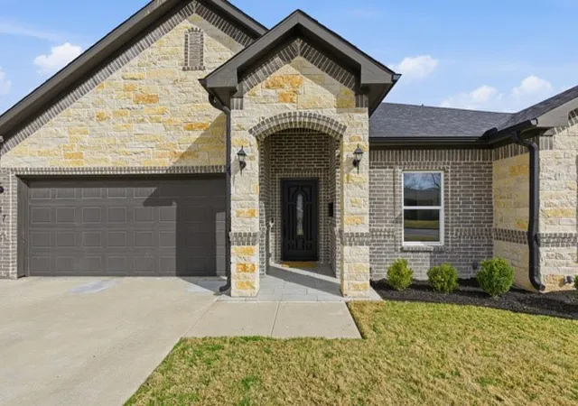 Photo 3 of Single family home for sale at 3247 Darvany Dr, Dallas, TX 75220 | MLS# 21385282 | Listing updated on 2026-09-13
