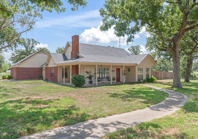 Photo 3 of Single family home for sale at 311 Fm 1651, Canton, TX 75103 | MLS# 21385292 | Listing updated on 2026-09-29