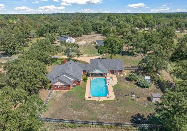 Photo 1 of Single family home for sale at 311 Fm 1651, Canton, TX 75103 | MLS# 21385292 | Listing updated on 2026-09-29