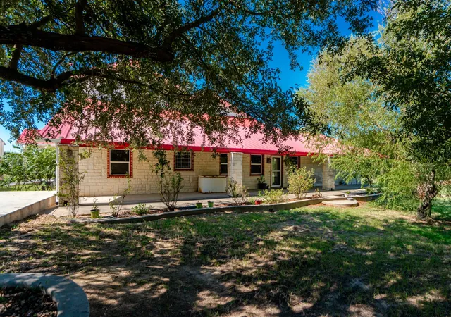 Photo 3 of Single family home for sale at 2548 Fm 857, Grand Saline, TX 75140 | MLS# 21385191 | Listing updated on 2026-09-13