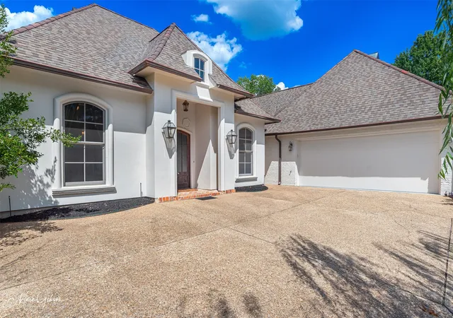 Photo 2 of Single family home for sale at 9018 Wisterian Way, Shreveport, LA 71106 | MLS# 21378873 | Listing updated on 2026-09-15