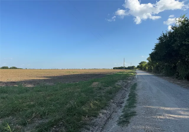 Photo 4 of Land for sale at Tbd Tract 1 12acres County 3060, Bonham, TX 75418 | MLS# 21385391 | Listing updated on 2026-09-13
