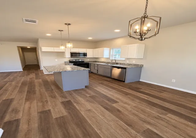 Photo 4 of Single family home for sale at 1137 Stella St, Fort Worth, TX 76104 | MLS# 21384041 | Listing updated on 2026-09-13