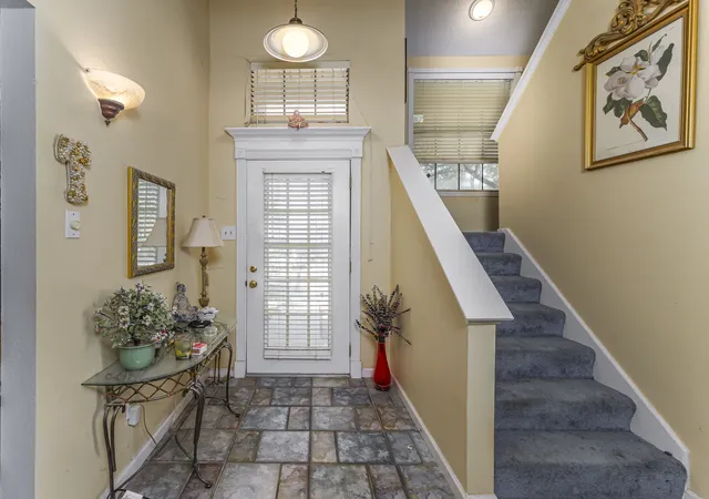 Photo 3 of Townhouse for sale at 2702 Stratford Ct, Euless, TX 76039 | MLS# 21385348 | Listing updated on 2026-10-04