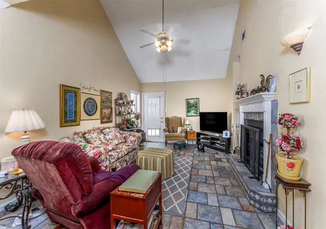 Photo 4 of Townhouse for sale at 2702 Stratford Ct, Euless, TX 76039 | MLS# 21385348 | Listing updated on 2026-10-04