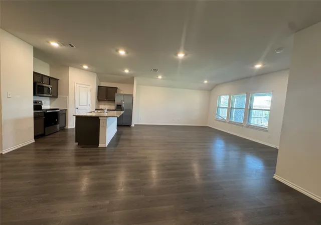 Photo 3 of Single family home for sale at 110 Alydar Ln, Caddo Mills, TX 75135 | MLS# 21385344 | Listing updated on 2026-09-13