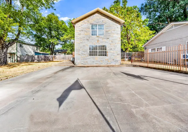 Photo 1 of Single family home for sale at 716 Brinker St, Sulphur Springs, TX 75482 | MLS# 21380291 | Listing updated on 2026-09-13