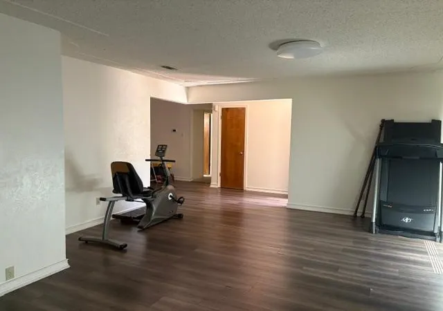 Photo 3 of Single family home for sale at 2011 Elmridge Dr, Arlington, TX 76012 | MLS# 21385441 | Listing updated on 2026-09-24