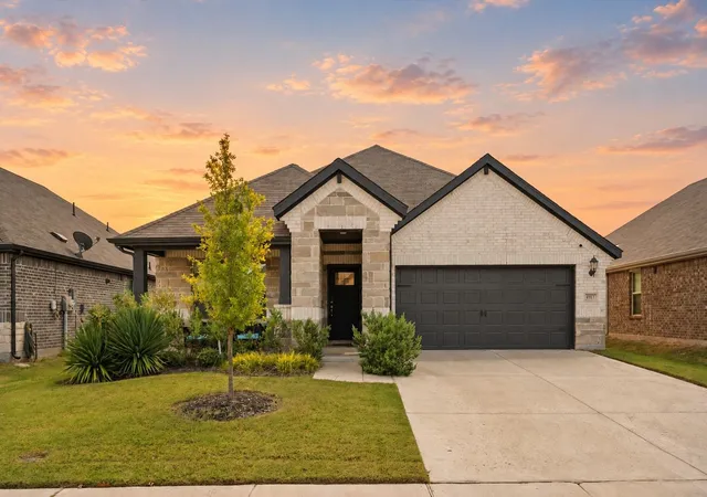 Photo 1 of Single family home for sale at 3903 Meredith Dr, Farmersville, TX 75442 | MLS# 21382388 | Listing updated on 2026-09-14