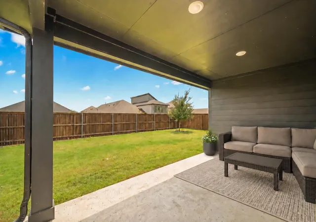 Photo 2 of Single family home for sale at 3903 Meredith Dr, Farmersville, TX 75442 | MLS# 21382388 | Listing updated on 2026-09-14