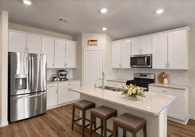 Photo 4 of Single family home for sale at 3903 Meredith Dr, Farmersville, TX 75442 | MLS# 21382388 | Listing updated on 2026-09-14