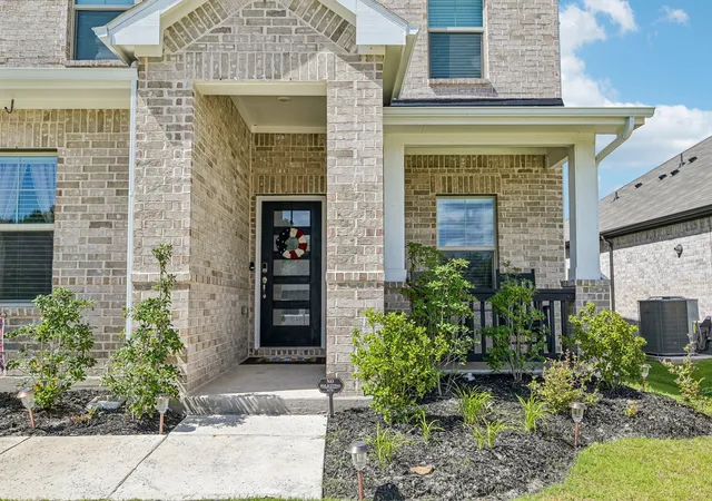 Photo 3 of Single family home for sale at 3514 Jb Thomas Dr, Farmersville, TX 75442 | MLS# 21385439 | Listing updated on 2026-09-14