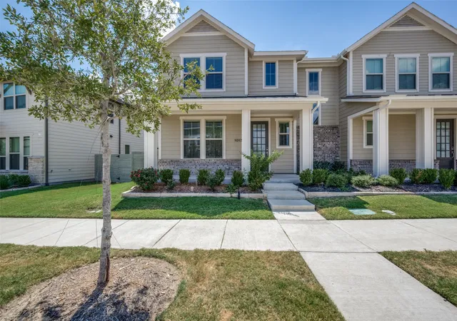 Photo 1 of Townhouse for sale at 1013 14th Street, Argyle, TX 76226 | MLS# 21385461 | Listing updated on 2026-09-14