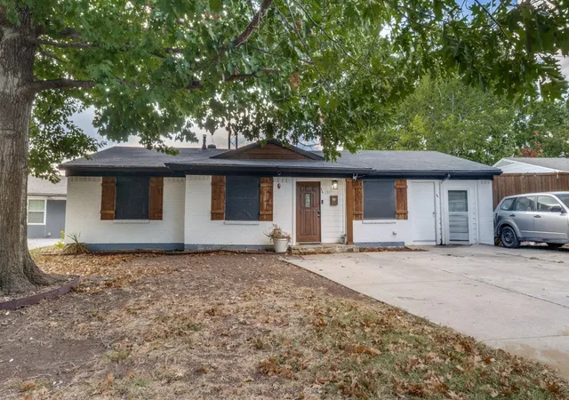 Photo 2 of Single family home for sale at 1911 El Capitan Dr, Dallas, TX 75228 | MLS# 21379969 | Listing updated on 2026-09-15