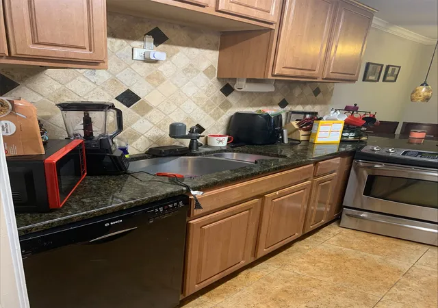 Photo 3 of Condo for sale at 18333 Roehampton Dr, Dallas, TX 75252 | MLS# 21378984 | Listing updated on 2026-10-02