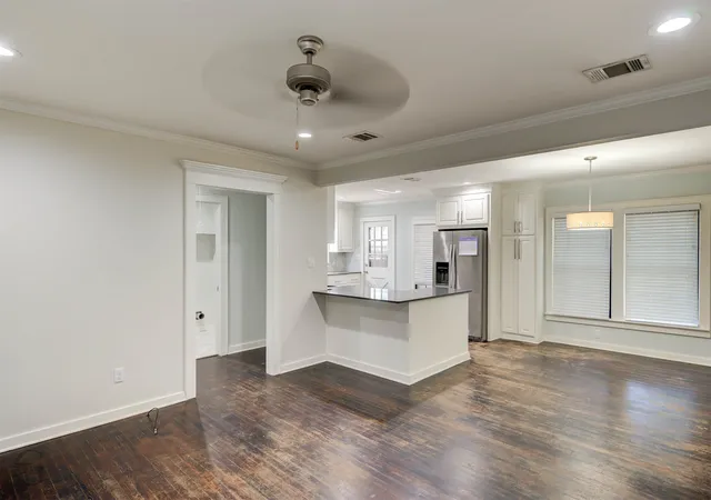 Photo 4 of Single family home for sale at 136 Pennsylvania Ave, Shreveport, LA 71105 | MLS# 21385162 | Listing updated on 2026-09-14