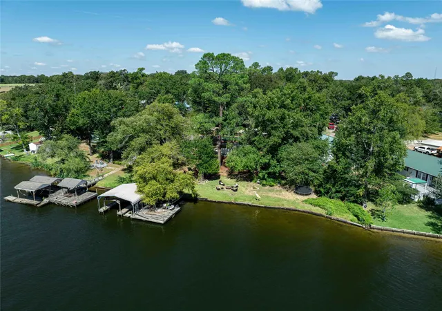 Photo 4 of Manufactured home for sale at 118 Piney Point, Murchison, TX 75778 | MLS# 21382767 | Listing updated on 2026-09-14