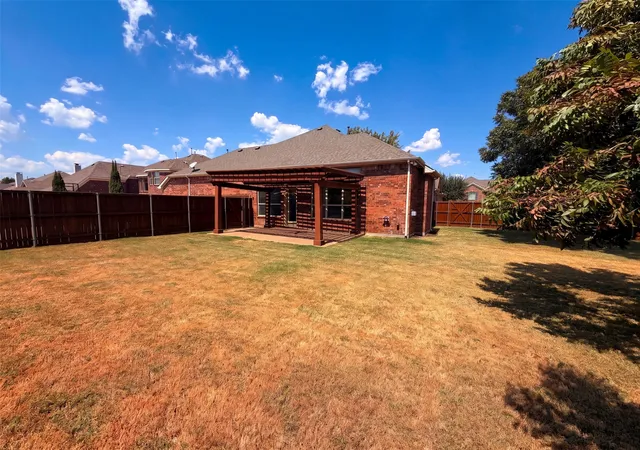Photo 4 of Single family home for sale at 1724 Boxwood Ln, Wylie, TX 75098 | MLS# 21385610 | Listing updated on 2026-09-14