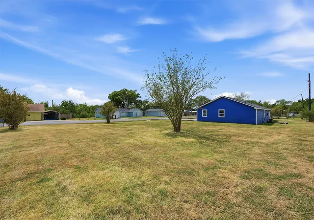 Photo 30 of Single family home for sale at 61 Lee Blvd, Pottsboro, TX 75076 | MLS# 21384062 | Listing updated on 2026-10-04