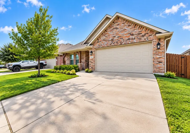 Photo 2 of Single family home for sale at 2120 Swenson Ranch Trl, Fort Worth, TX 76134 | MLS# 21385410 | Listing updated on 2026-09-14