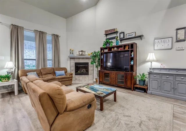Photo 4 of Single family home for sale at 1715 Wildwood Ln, Wylie, TX 75098 | MLS# 21385408 | Listing updated on 2026-09-14