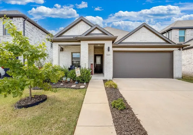 Photo 1 of Single family home for sale at 3423 Flatiron Dr, Royse City, TX 75189 | MLS# 21385483 | Listing updated on 2026-09-26