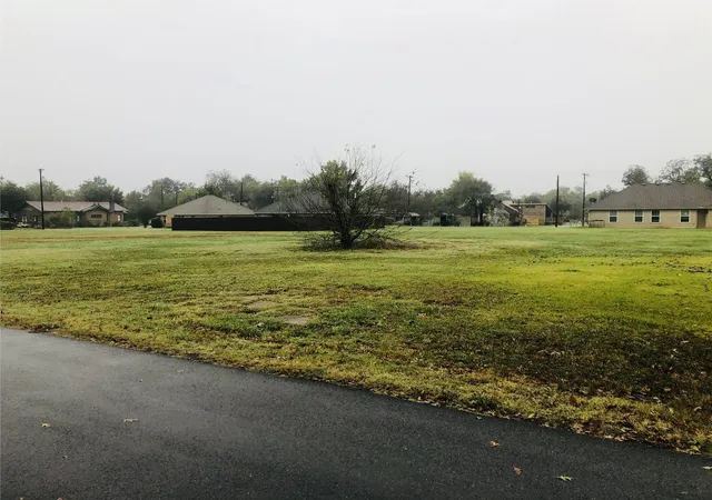 Photo 3 of Land for sale at 502 Bois D Arc St, Honey Grove, TX 75446 | MLS# 21385178 | Listing updated on 2026-09-14