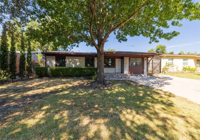 Photo 1 of Single family home for sale at 3264 Hillglenn Rd, Dallas, TX 75228 | MLS# 21384519 | Listing updated on 2026-09-14