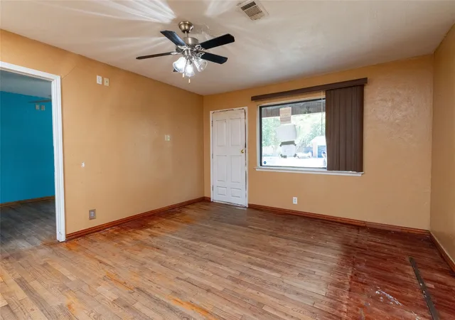 Photo 3 of Single family home for sale at 3264 Hillglenn Rd, Dallas, TX 75228 | MLS# 21384519 | Listing updated on 2026-09-14