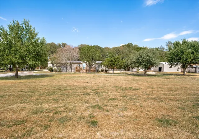 Photo 2 of Manufactured home for sale at 1433 Cowan Rd, Celina, TX 75009 | MLS# 21385496 | Listing updated on 2026-09-14