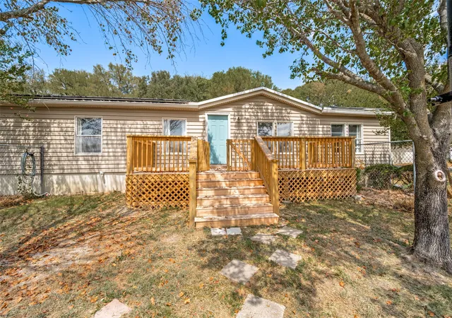 Photo 3 of Manufactured home for sale at 1433 Cowan Rd, Celina, TX 75009 | MLS# 21385496 | Listing updated on 2026-09-14