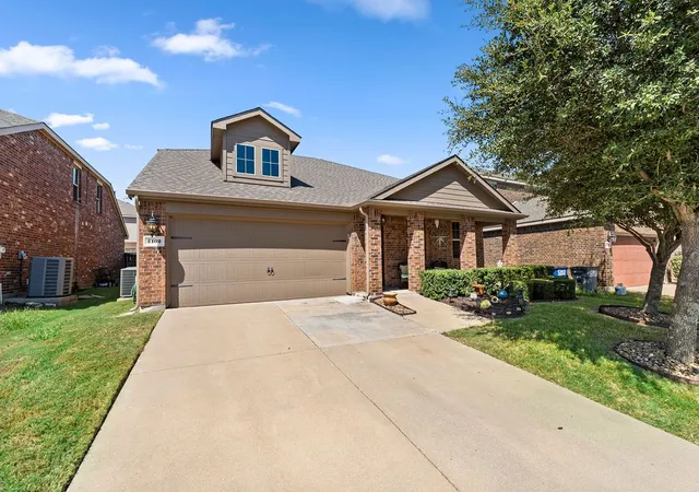 Photo 2 of Single family home for sale at 2102 Meadow View Dr, Princeton, TX 75407 | MLS# 21385283 | Listing updated on 2026-09-15