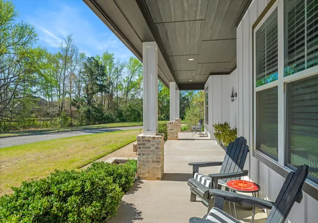 Photo 3 of Single family home for sale at 202 Winged Ft Dr, Lindale, TX 75771 | MLS# 21385264 | Listing updated on 2026-09-14