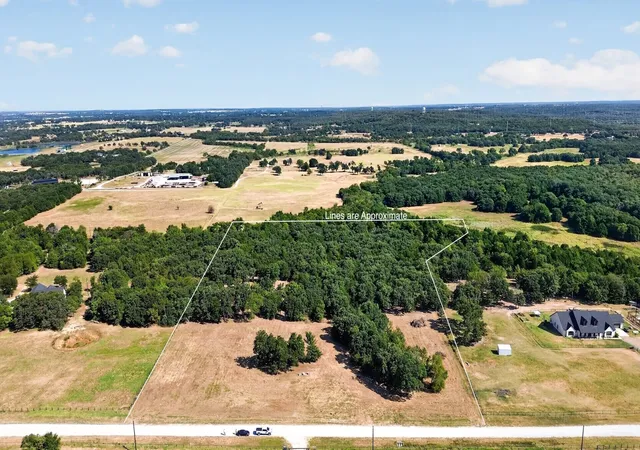 Photo 1 of Land for sale at 1585 Jrc Rd, Gainesville, TX 76240 | MLS# 21381034 | Listing updated on 2026-09-17