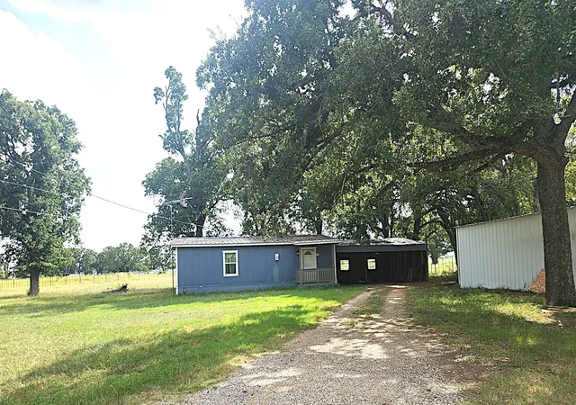 Photo 2 of Single family home for sale at 1369 Vz County Rd 3210, Wills Point, TX 75169 | MLS# 21385587 | Listing updated on 2026-09-14