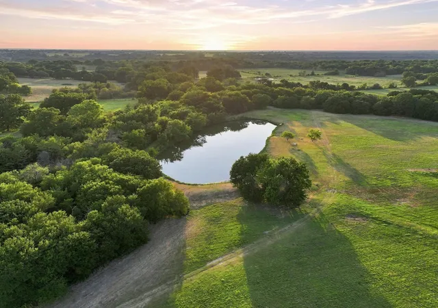 Photo 1 of House for sale at 3303 & 3407 Gage Rd, Sherman, TX 75092 | MLS# 21364227 | Listing updated on 2026-09-14