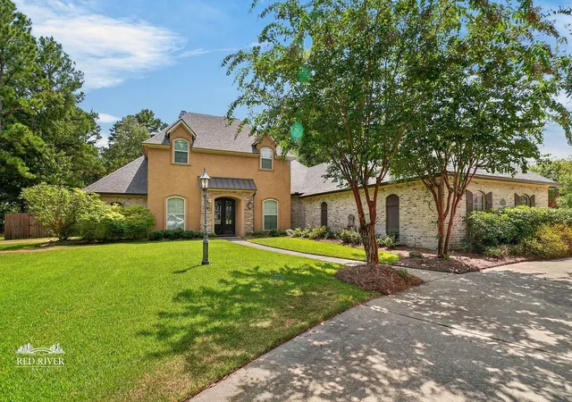 Photo 1 of Sale Pending at 5 Chapel Crk Ln, Shreveport, LA 71106 | MLS# 21385894 | Listing updated on 2026-10-05