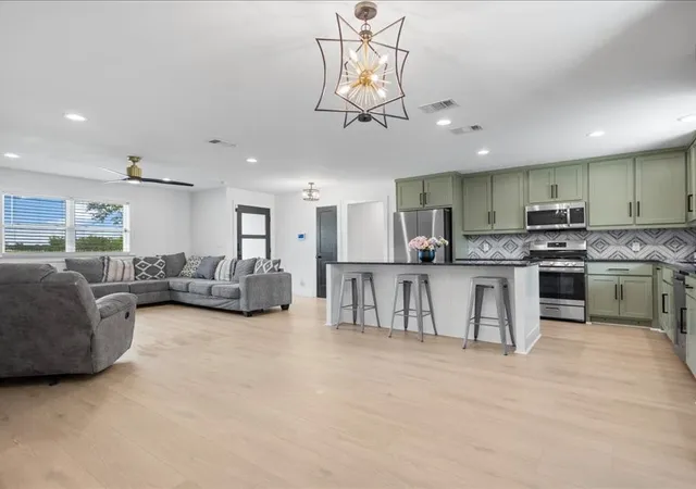 Photo 4 of Single family home for sale at 3901 Fm 1395, Wills Point, TX 75169 | MLS# 21386031 | Listing updated on 2026-09-14