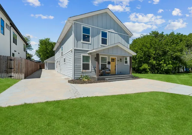 Photo 1 of Single family home for sale at 2728 Livingston Ave, Fort Worth, TX 76110 | MLS# 21386026 | Listing updated on 2026-09-14