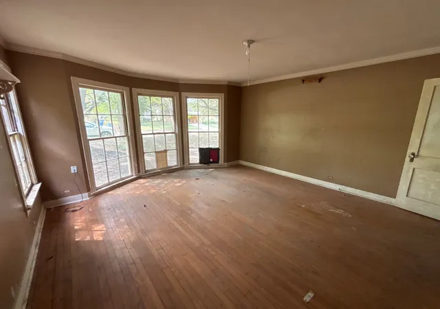Photo 4 of Single family home for sale at 212 Sunset Ave, Jacksonville, TX 75766 | MLS# 21385953 | Listing updated on 2026-09-15