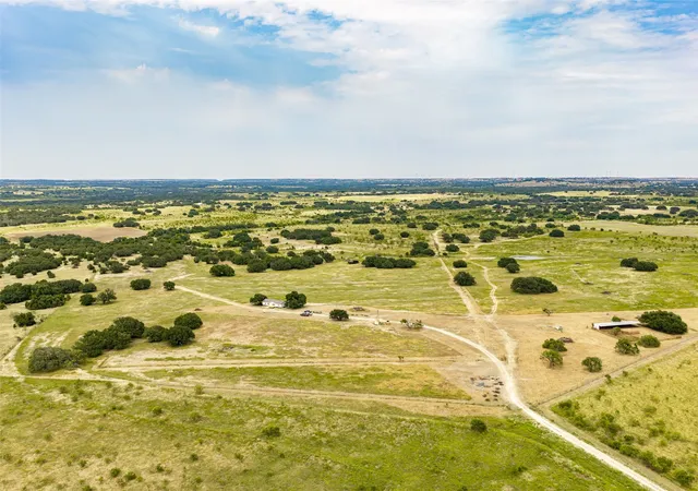 Land for sale at 1312 W US Hwy 84, Mullin, TX 76864 | MLS# 21386063