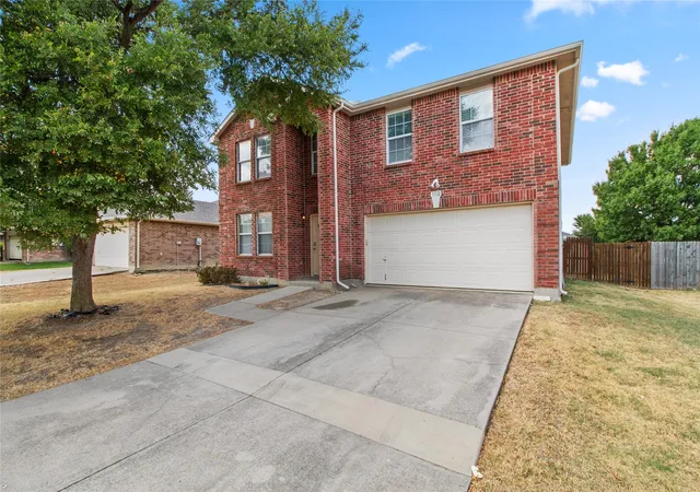 Photo 1 of Single family home for sale at 1312 Erin Ct, Burleson, TX 76028 | MLS# 21385175 | Listing updated on 2026-09-15
