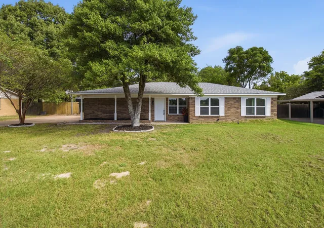 Photo 1 of Single family home for sale at 3215 Fm 2495, Athens, TX 75751 | MLS# 21380387 | Listing updated on 2026-09-15
