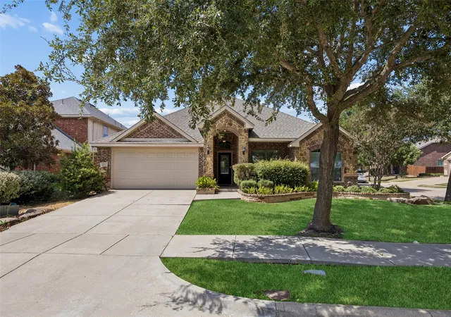 Photo 2 of Single family home for sale at 2017 Stonewood Ct, Heartland, TX 75126 | MLS# 21382869 | Listing updated on 2026-09-26