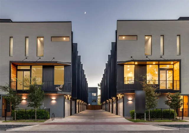 Photo 1 of Condo for sale at 426 W 9th Street #106, Dallas, TX 75208 | MLS# 21385995 | Listing updated on 2026-09-15