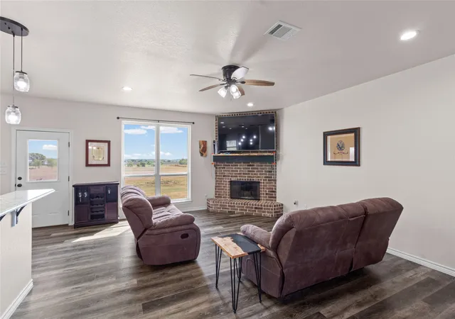 Photo 4 of Single family home for sale at 5720 County Rd 1017, Joshua, TX 76058 | MLS# 21385171 | Listing updated on 2026-09-15