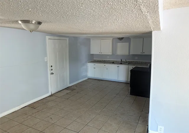 Photo 3 of Single family home for sale at 4212 Knoll Dr, Waco, TX 76708 | MLS# 21386153 | Listing updated on 2026-09-15